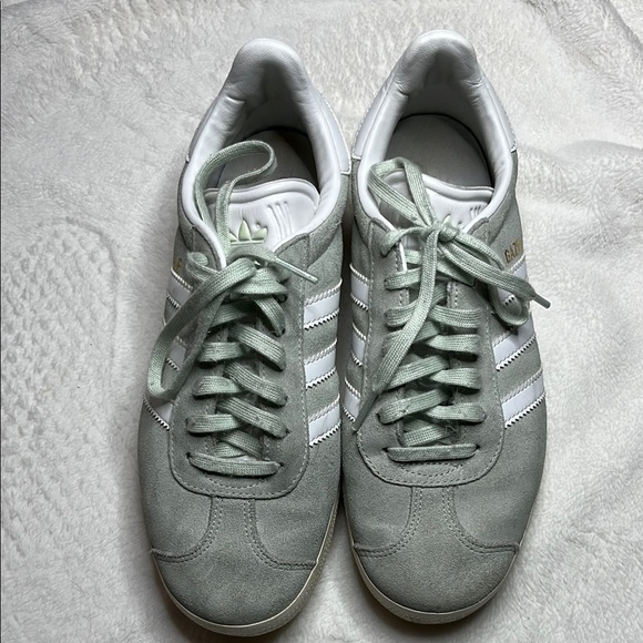 Adidas Green and White Sneakers with Suede Upper - Picture 1 of 15